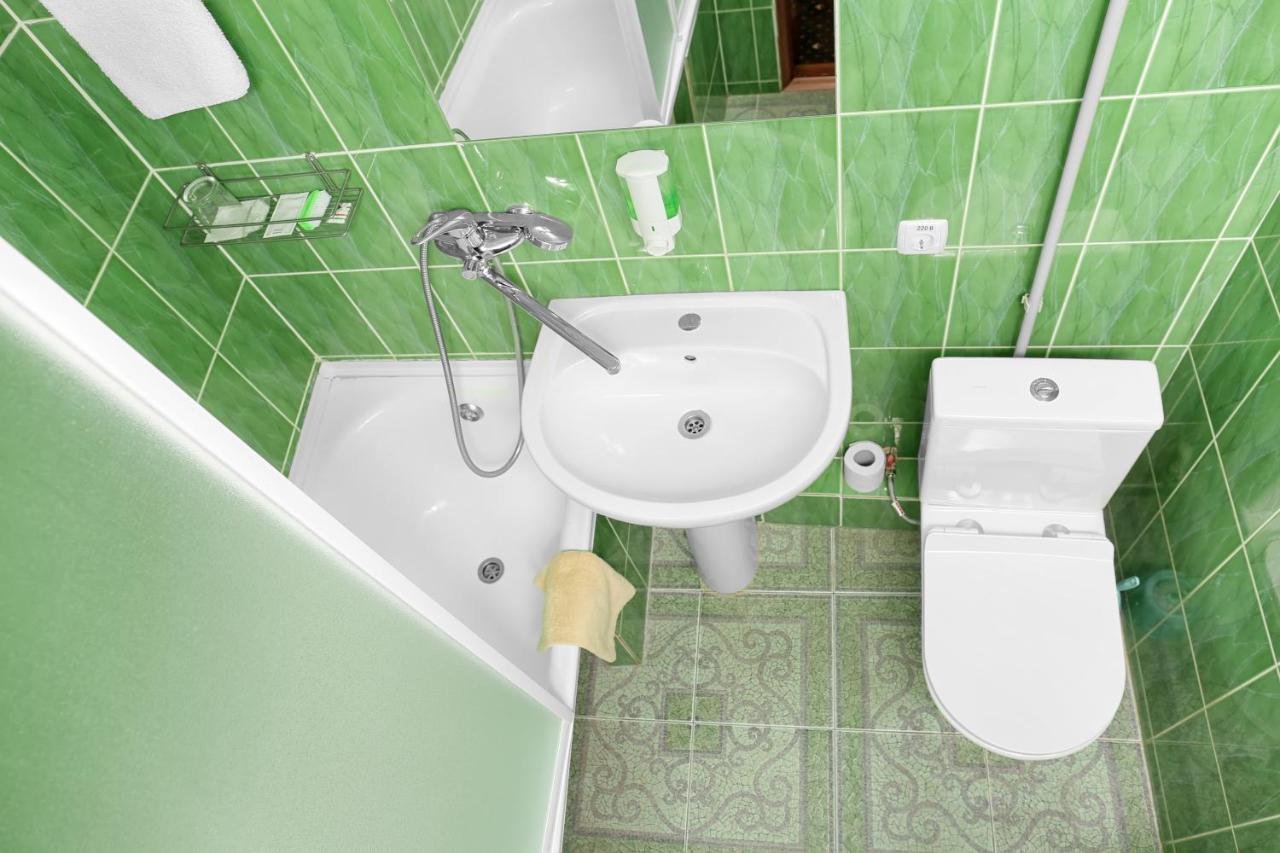Green City Hotel Mykolaïv Esterno foto