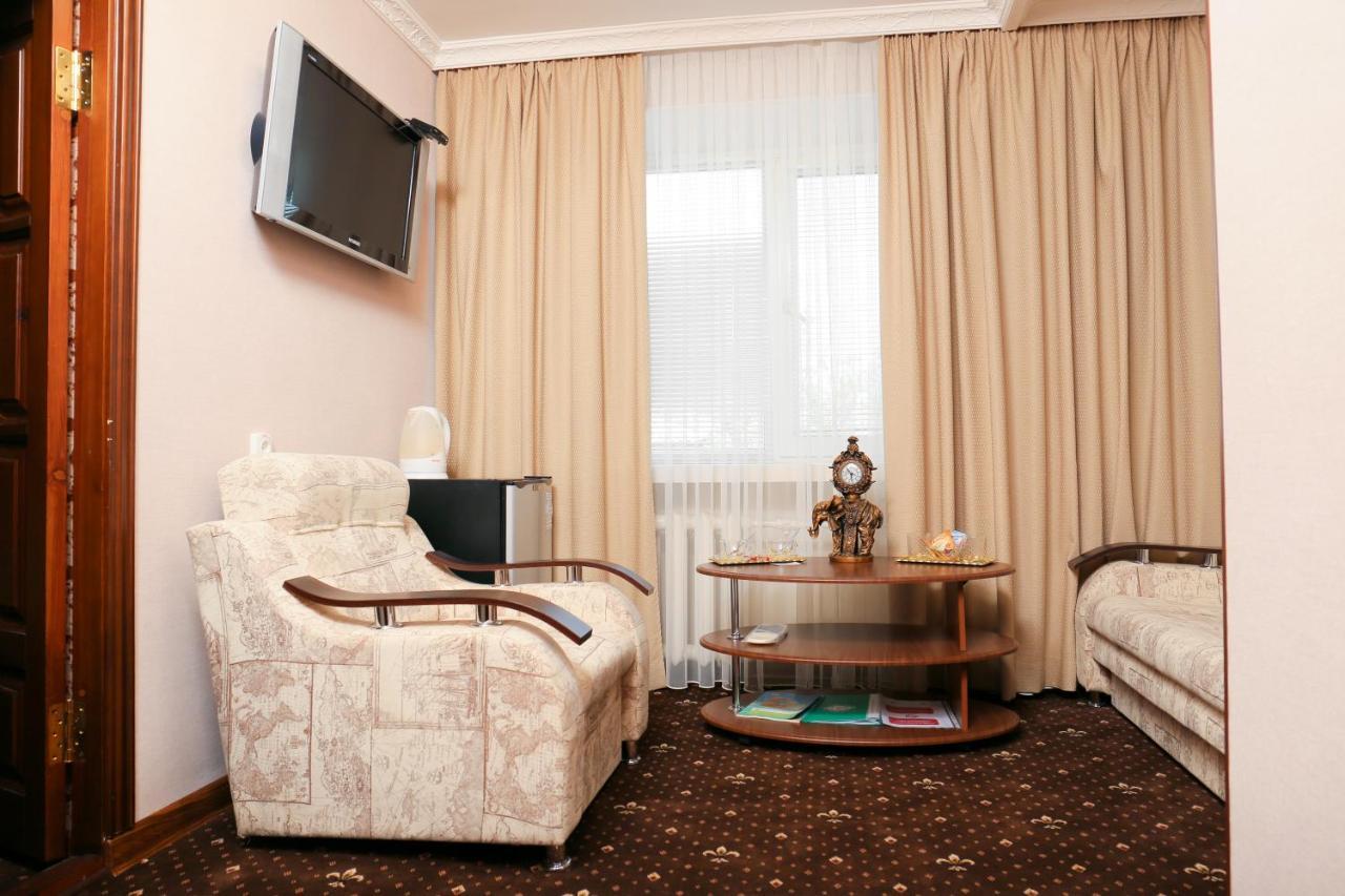 Green City Hotel Mykolaïv Esterno foto