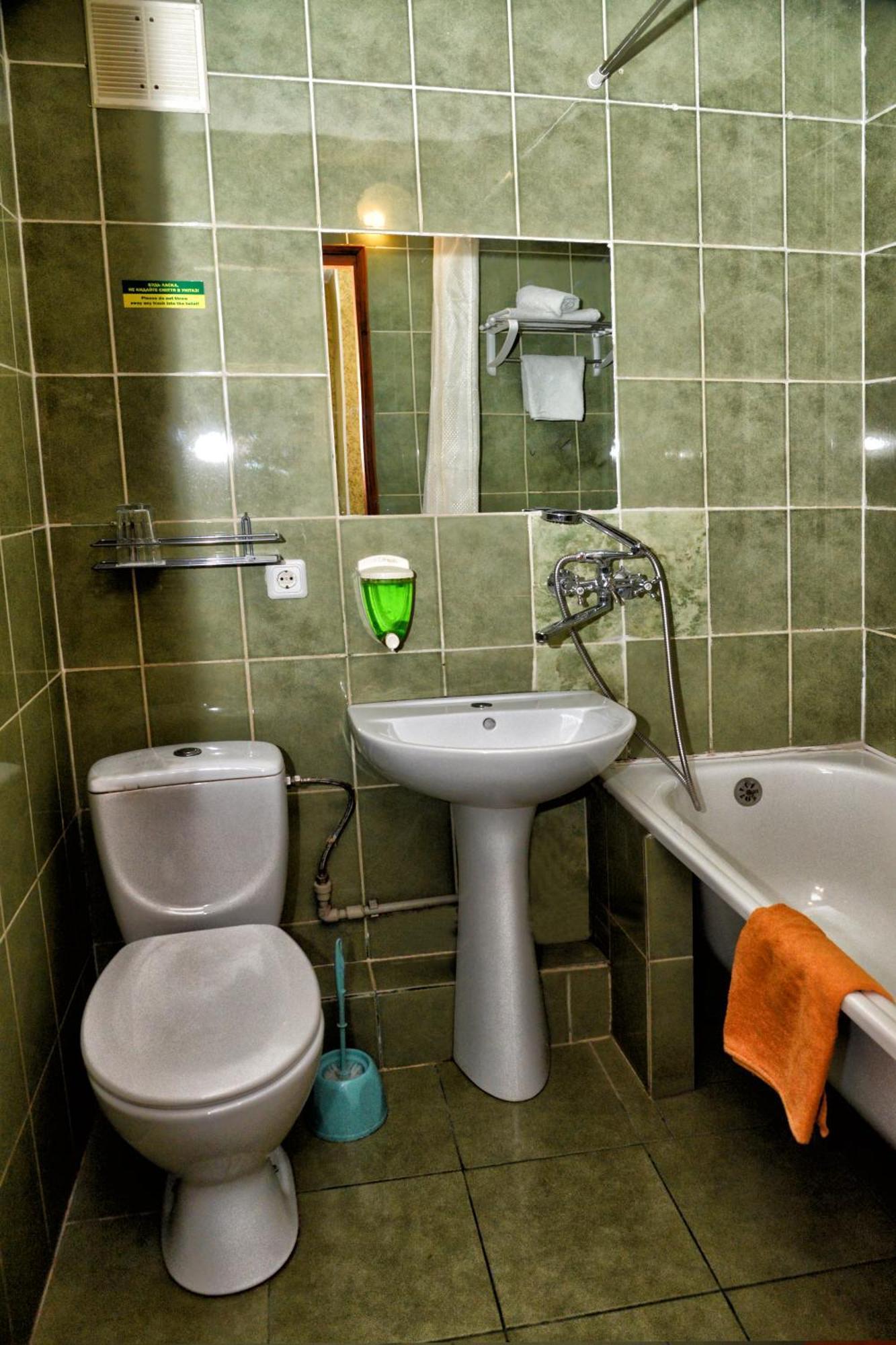 Green City Hotel Mykolaïv Esterno foto